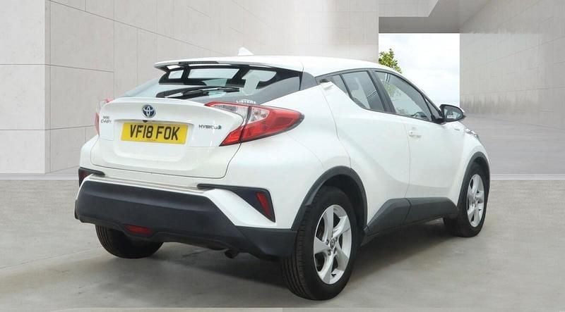 Used Toyota C-HR 2018 White SUV