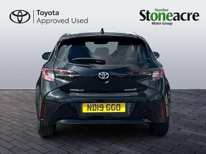 Usado Toyota Corolla 122 HP (89 kW) 2019 Preto Citadino