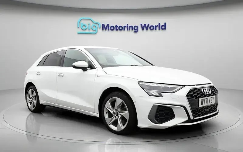 Used Audi A3 Sportback e-tron S-Line 204 HP (150 kW) 2024 Hatchback
