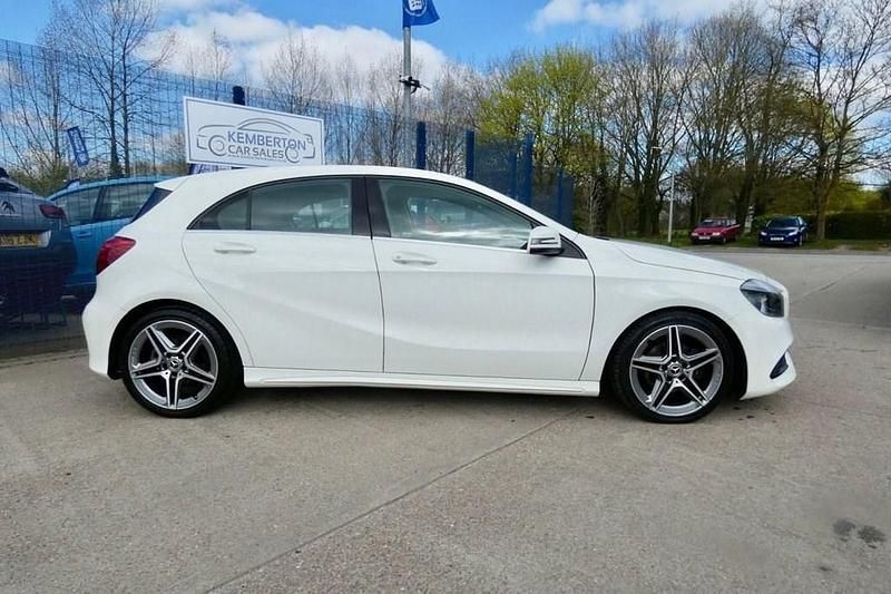 Used Mercedes A160 AMG line 102 HP (75 kW) 2017 White Hatchback
