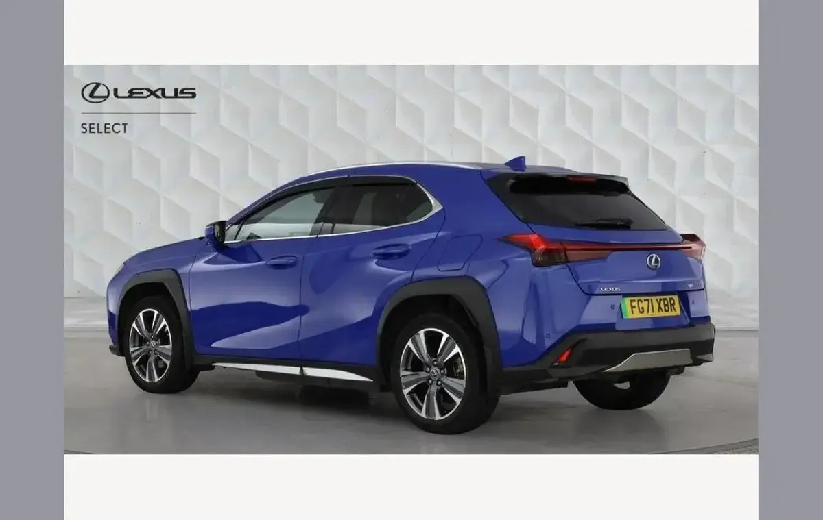 Used Lexus UX 300e 150 kW (204 HP) 2021 Blue SUV