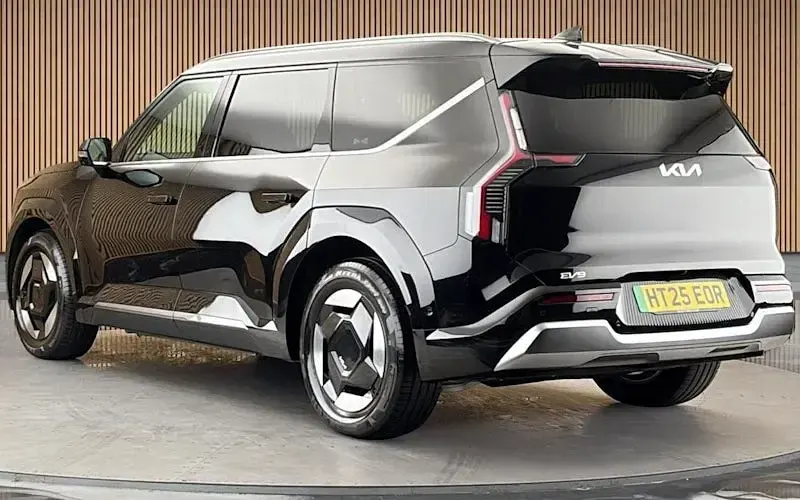 New Kia EV9 Air 150 kW (204 HP) 2025 Black SUV