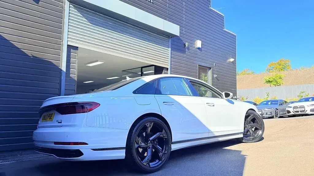 Usado Audi A8 Sport 286 HP (210 kW) 2023 Branco Sedan