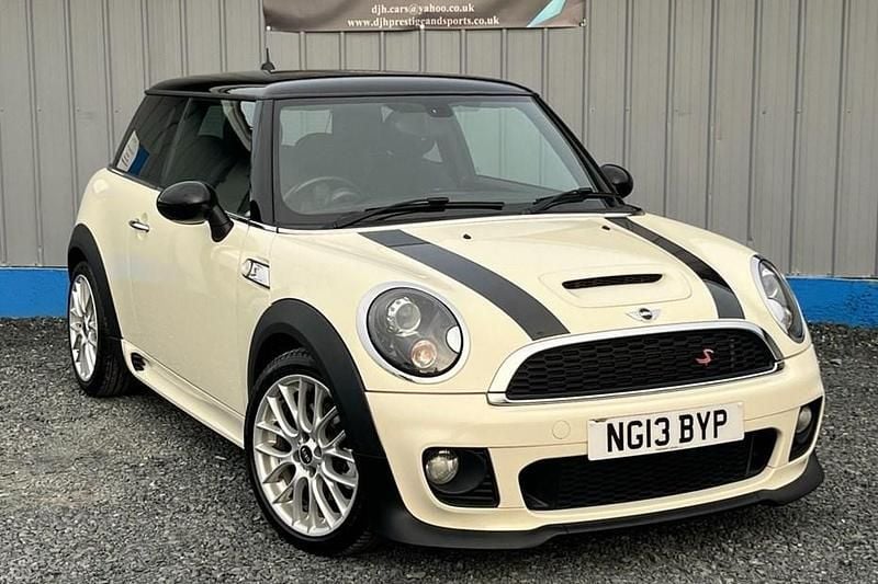 Used 2013 Mini Cooper S Hatchback | £3,989 (Fair price) - Image 1/1