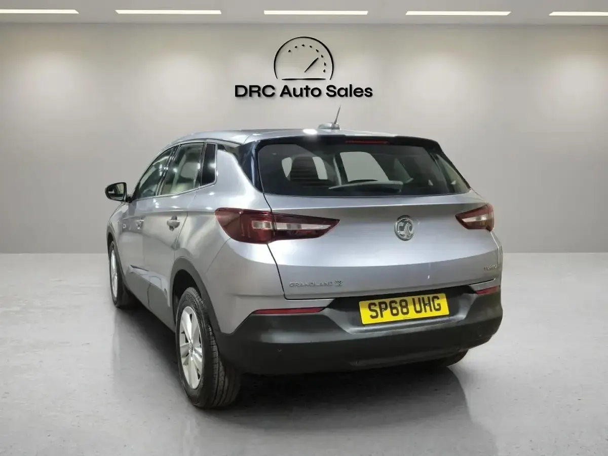 Used Vauxhall Grandland X S 130 HP (95 kW) 2018 Grey SUV