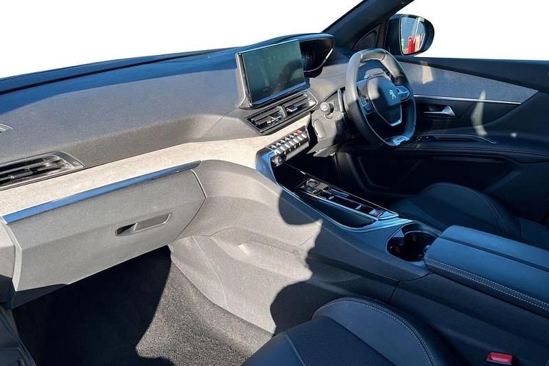 Used Peugeot 3008 GT 129 HP (94 kW) 2023 Grey SUV