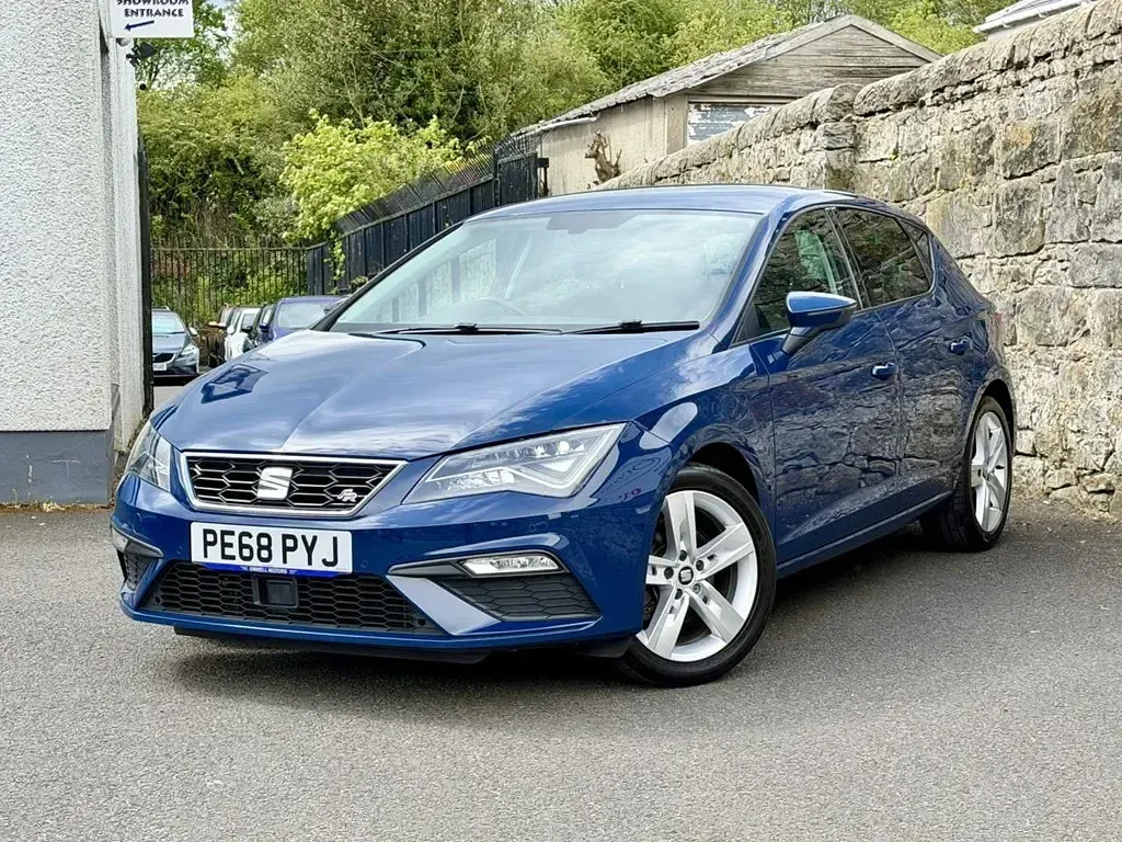 Used Seat Leon FR 130 HP (95 kW) 2018 Blue Hatchback
