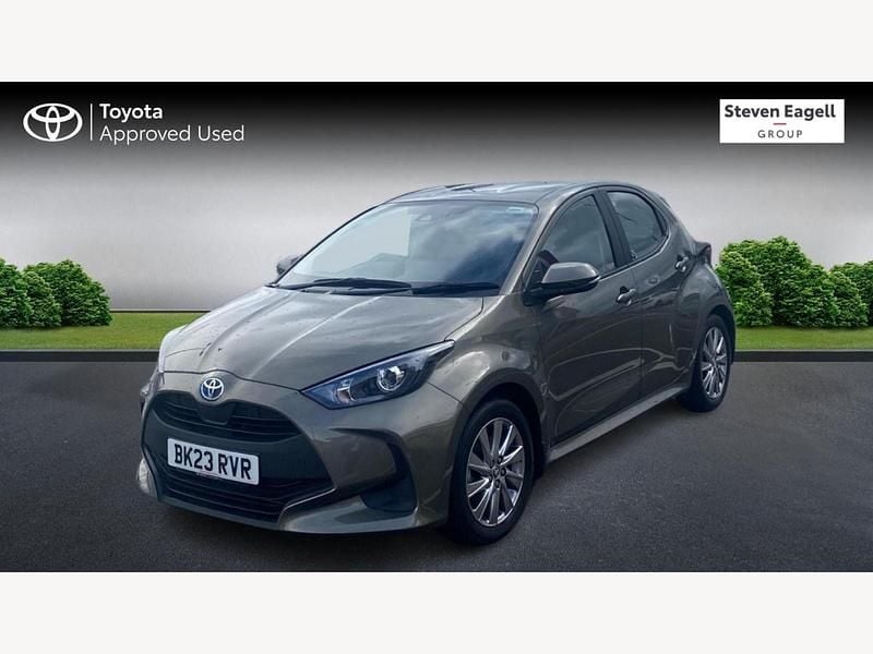 Used Toyota Yaris Hybrid 2023 Bronze Hatchback