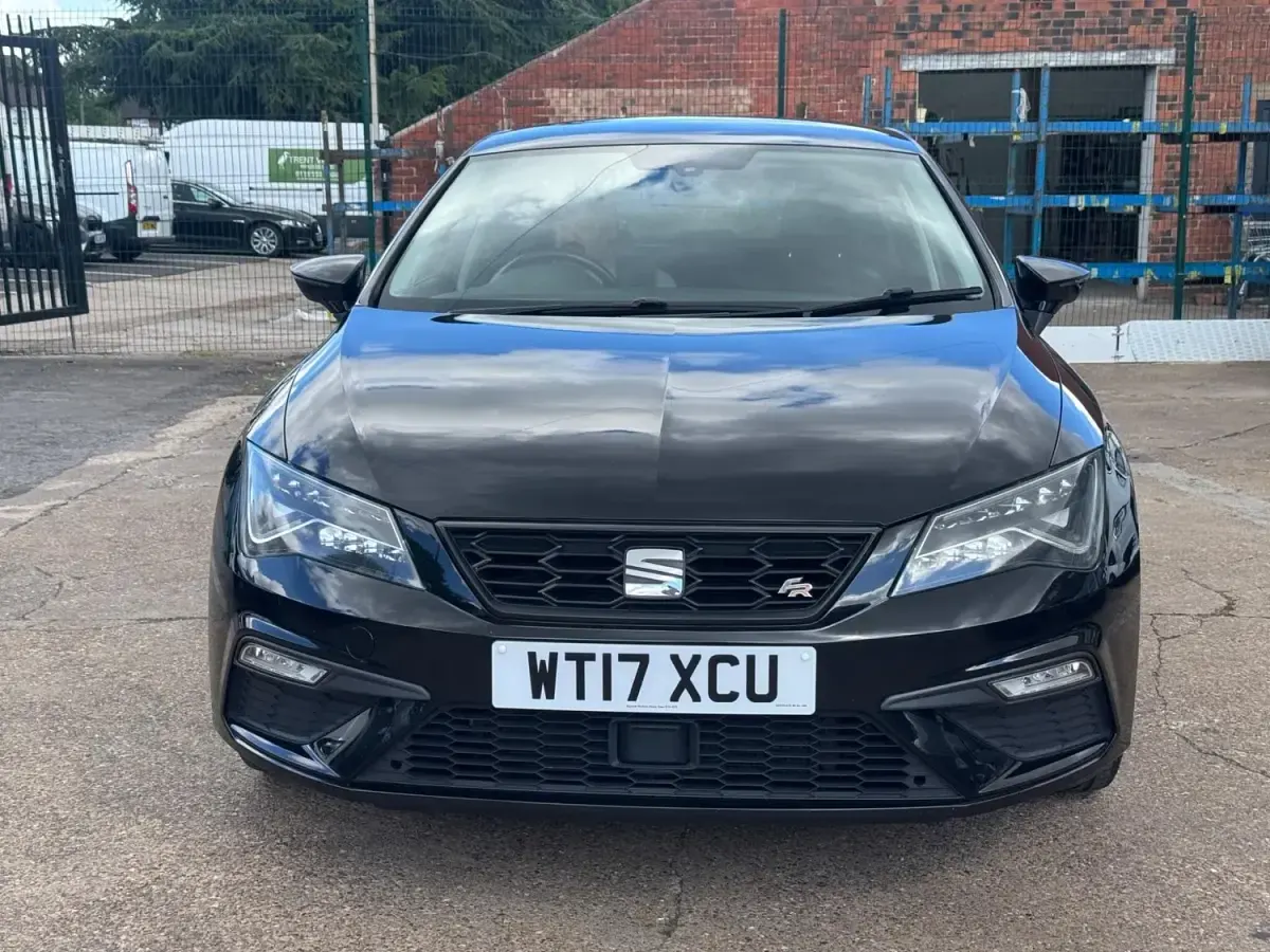 Second-hand Seat Leon FR 150 CP (110 kW) 2017 Negru Hatchback