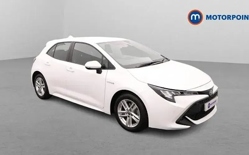 Second-hand Toyota Corolla 122 CP (89 kW) 2021 Hatchback