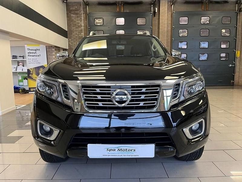 Used Nissan Navara Tekna 190 HP (139 kW) 2019 Black Pickup