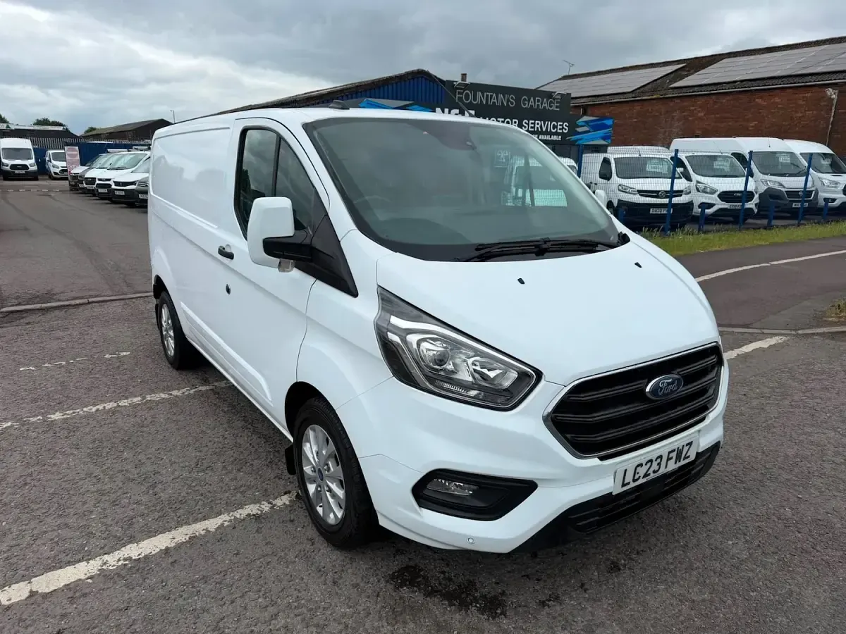 Used Ford Transit Custom Limited 2023 White Van