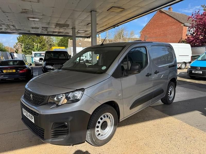 Used Peugeot Partner 131 HP (96 kW) 2020 Grey MPV