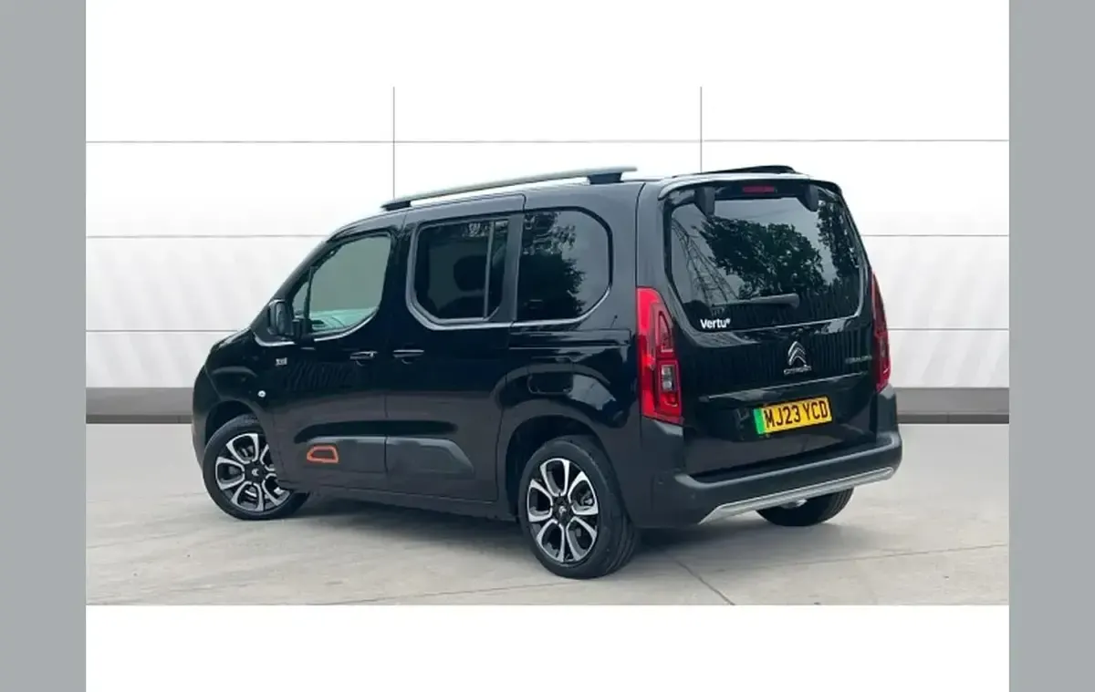 Used Citroën Berlingo XTR 98 kW (134 HP) 2023 Black MPV