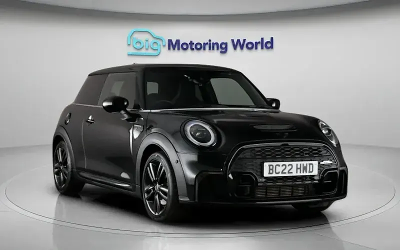 Used Mini Cooper S Hatch 178 HP (130 kW) 2022 Black Hatchback