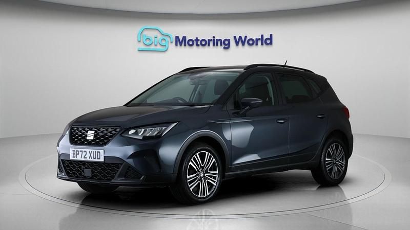 Used Seat Arona SE 94 HP (69 kW) 2023 Grey SUV