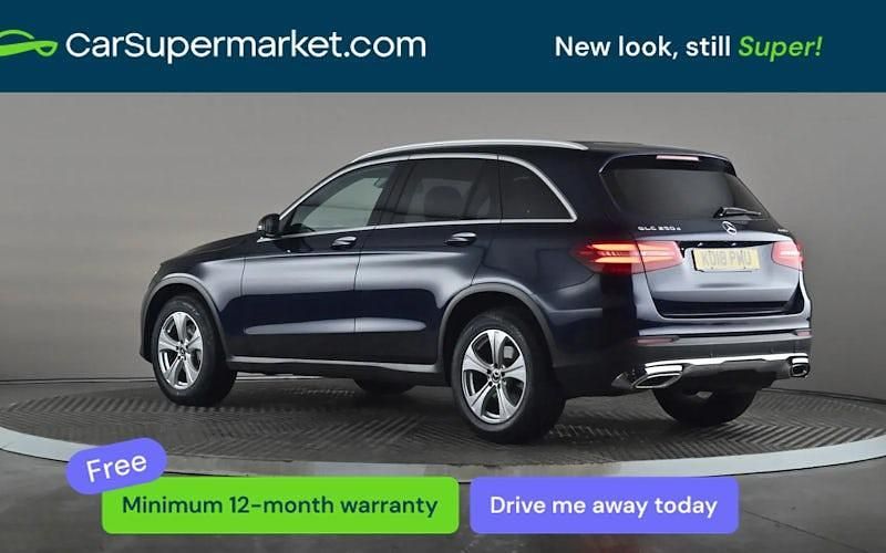 Used Mercedes GLC250 204 HP (150 kW) 2018 Blue Estate