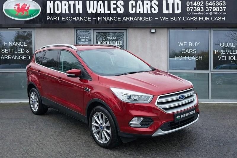 Used Ford Kuga Titanium 120 HP (88 kW) 2019 Red SUV