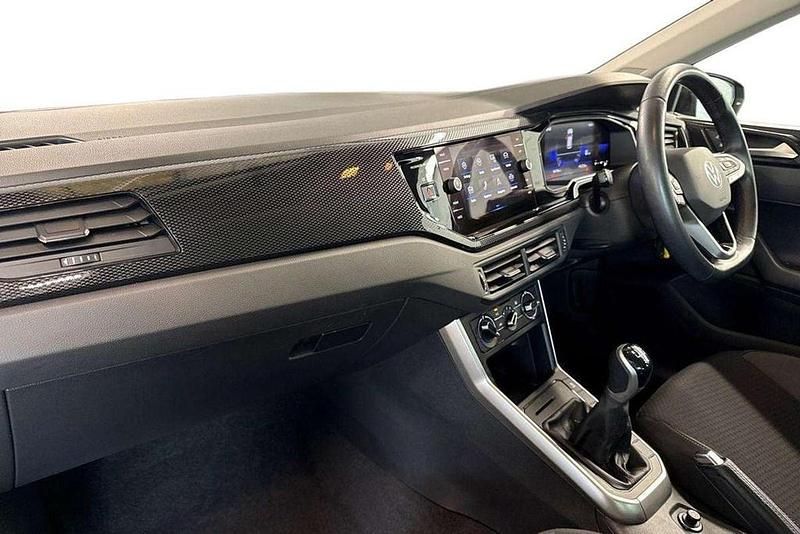 Used VW Polo Life 95 HP (69 kW) 2022 Black Hatchback