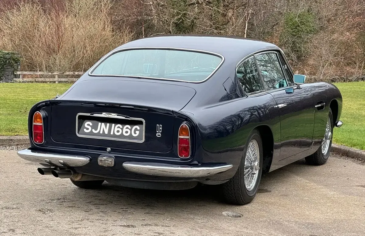Used Aston Martin DB6 286 HP (210 kW) 1968 Blue Coupe