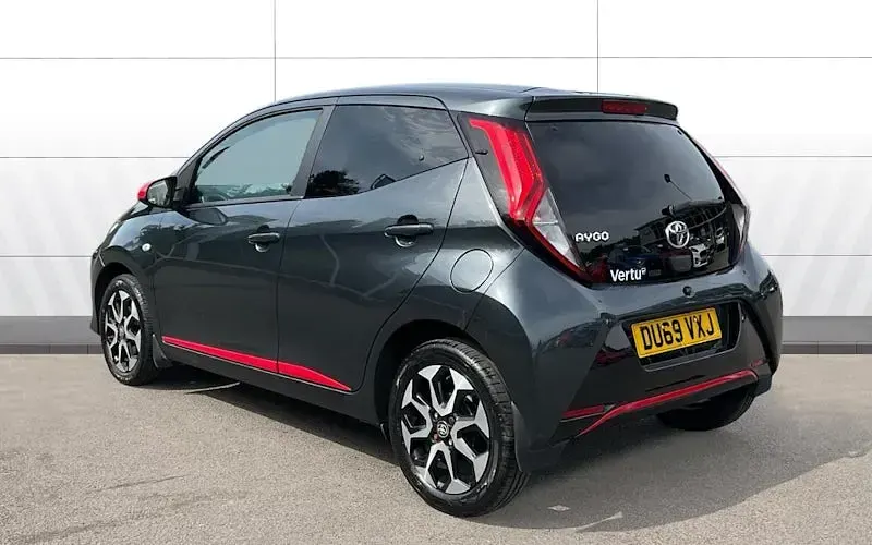 Used Toyota Aygo Trend 72 HP (52 kW) 2020 Grey Hatchback