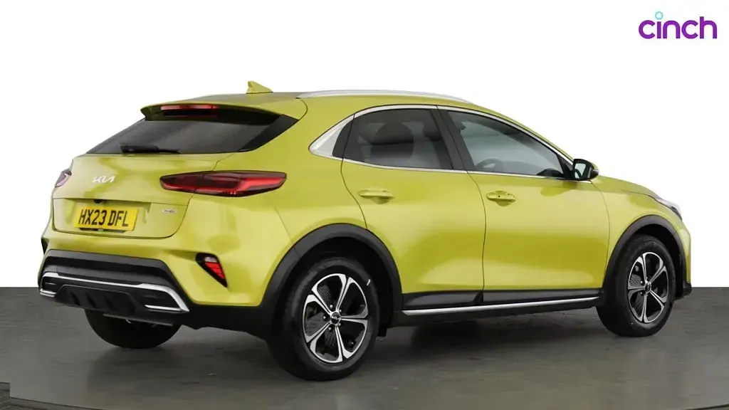 Used Kia XCeed 141 HP (103 kW) 2023 Yellow SUV