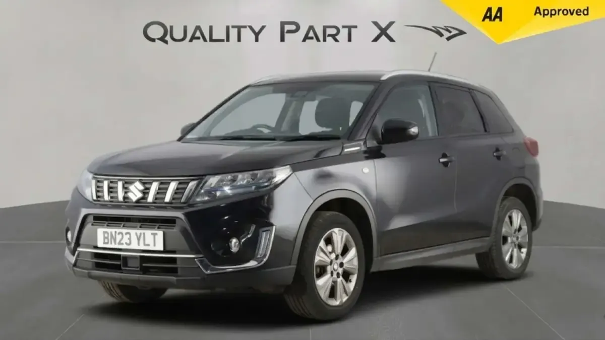 Second-hand Suzuki Vitara SZ-T 116 CP (85 kW) 2023 Negru SUV