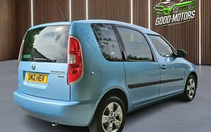 Used Skoda Roomster SE 86 HP (63 kW) 2012 Blue MPV