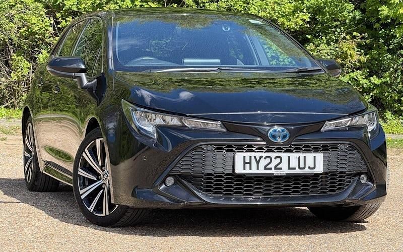 Used Toyota Corolla Design 122 HP (89 kW) 2022 Black Hatchback