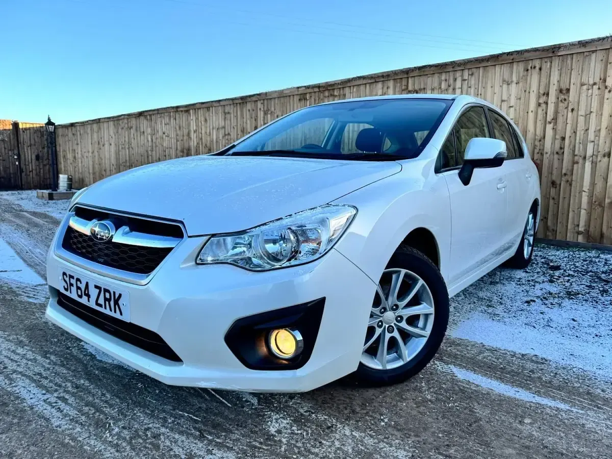 Used Subaru Impreza 114 HP (83 kW) 2014 White Hatchback