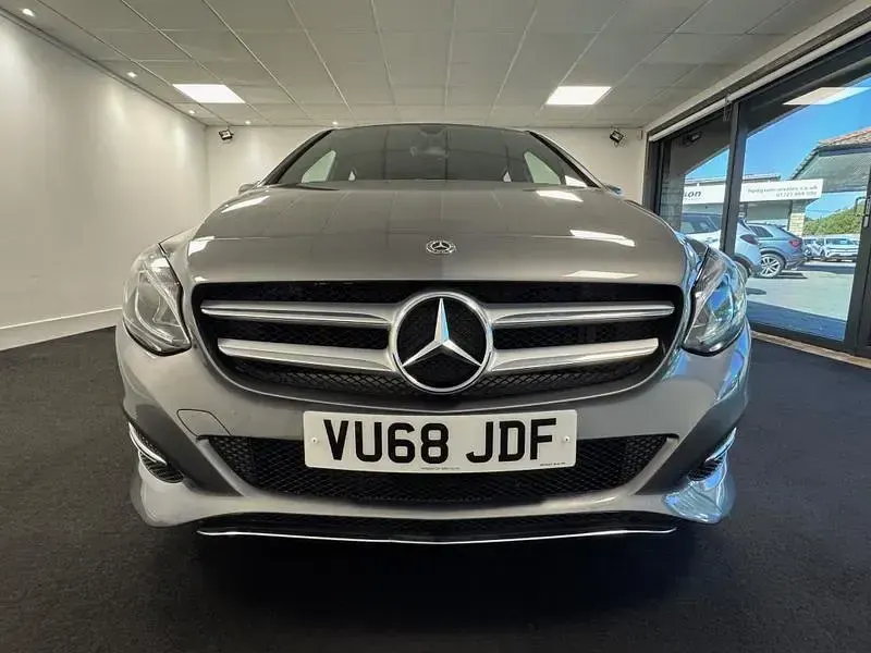 Used Mercedes B180 Exclusive 2018 Grey MPV