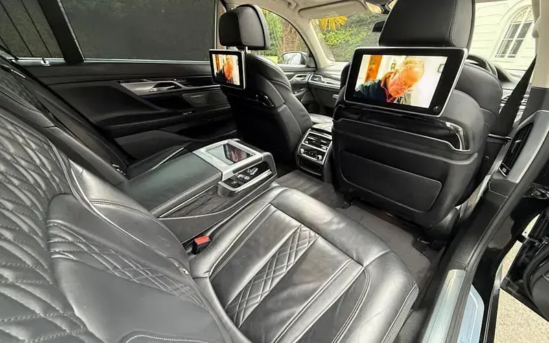 Used BMW 740 Exclusive 326 HP (239 kW) 2019 Sedan