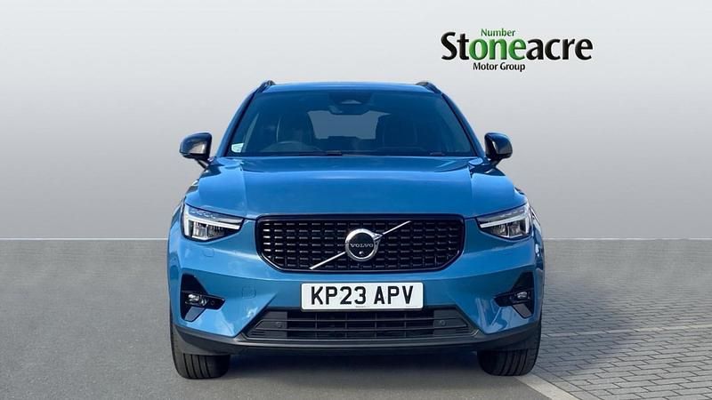 Used Volvo XC40 Ultimate 197 HP (144 kW) 2023 Blue SUV