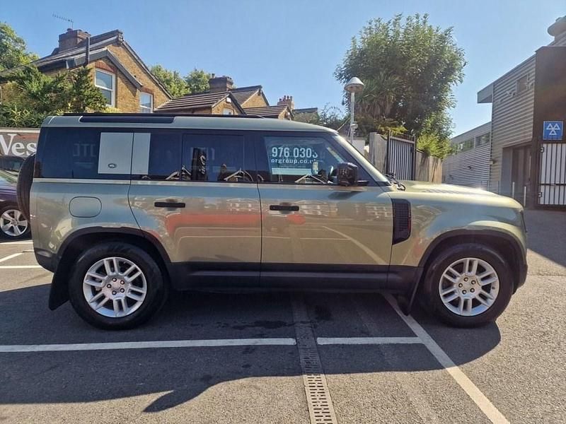 Used Land Rover Defender S 200 HP (147 kW) 2020 Green SUV