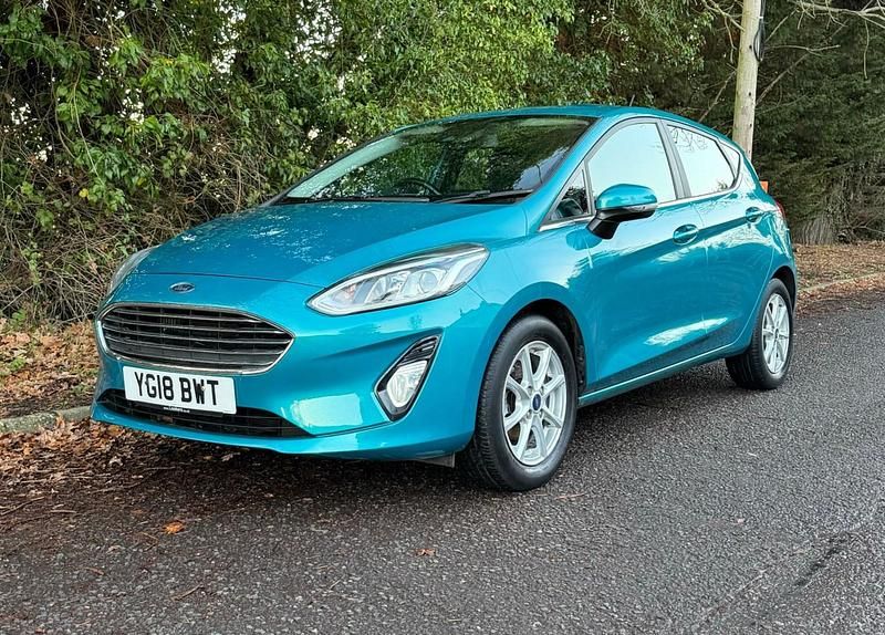 Used Ford Fiesta Zetec 100 HP (73 kW) 2018 Blue Hatchback