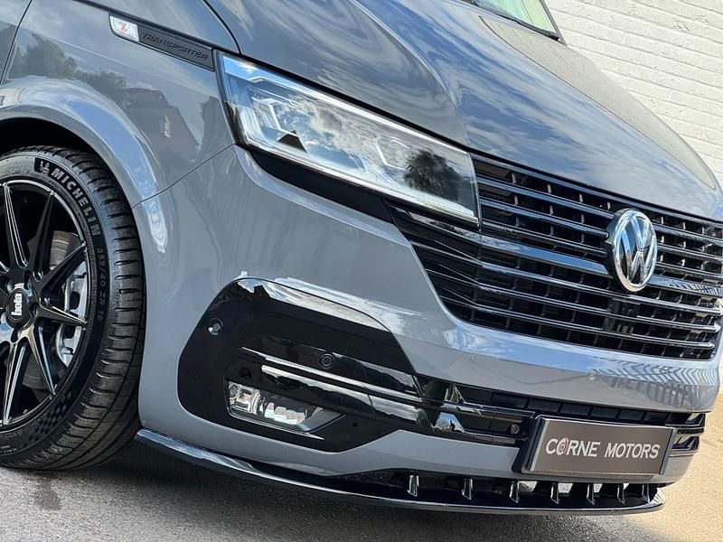 Used VW Transporter Highline 204 HP (150 kW) 2024 Grey Van