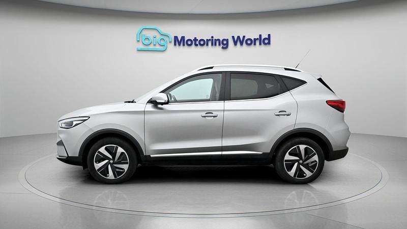 Used MG ZS Trophy 114 kW (156 HP) 2023 Silver SUV