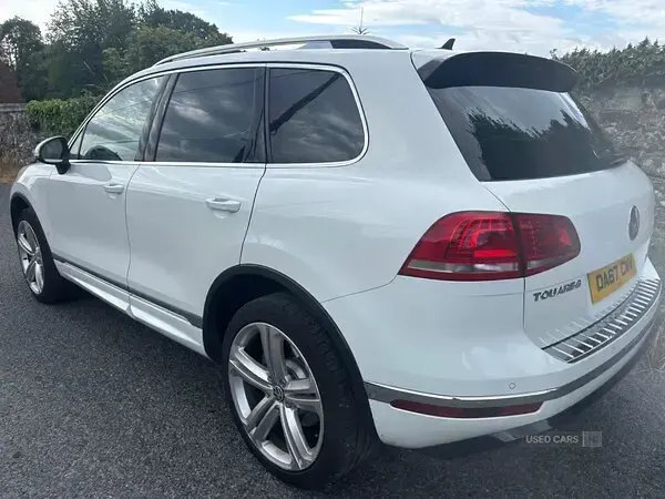 Used VW Touareg R-line Plus 262 HP (192 kW) 2017 White SUV