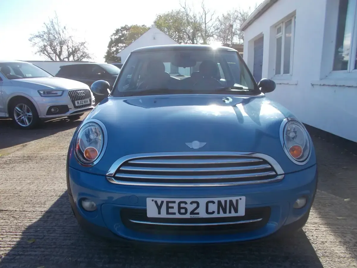 Used Mini Cooper Hatch 122 HP (89 kW) 2012 Blue Hatchback