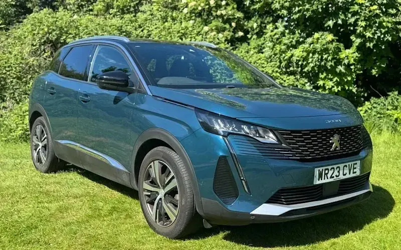Used Peugeot 3008 Allure+ 131 HP (96 kW) 2023 SUV