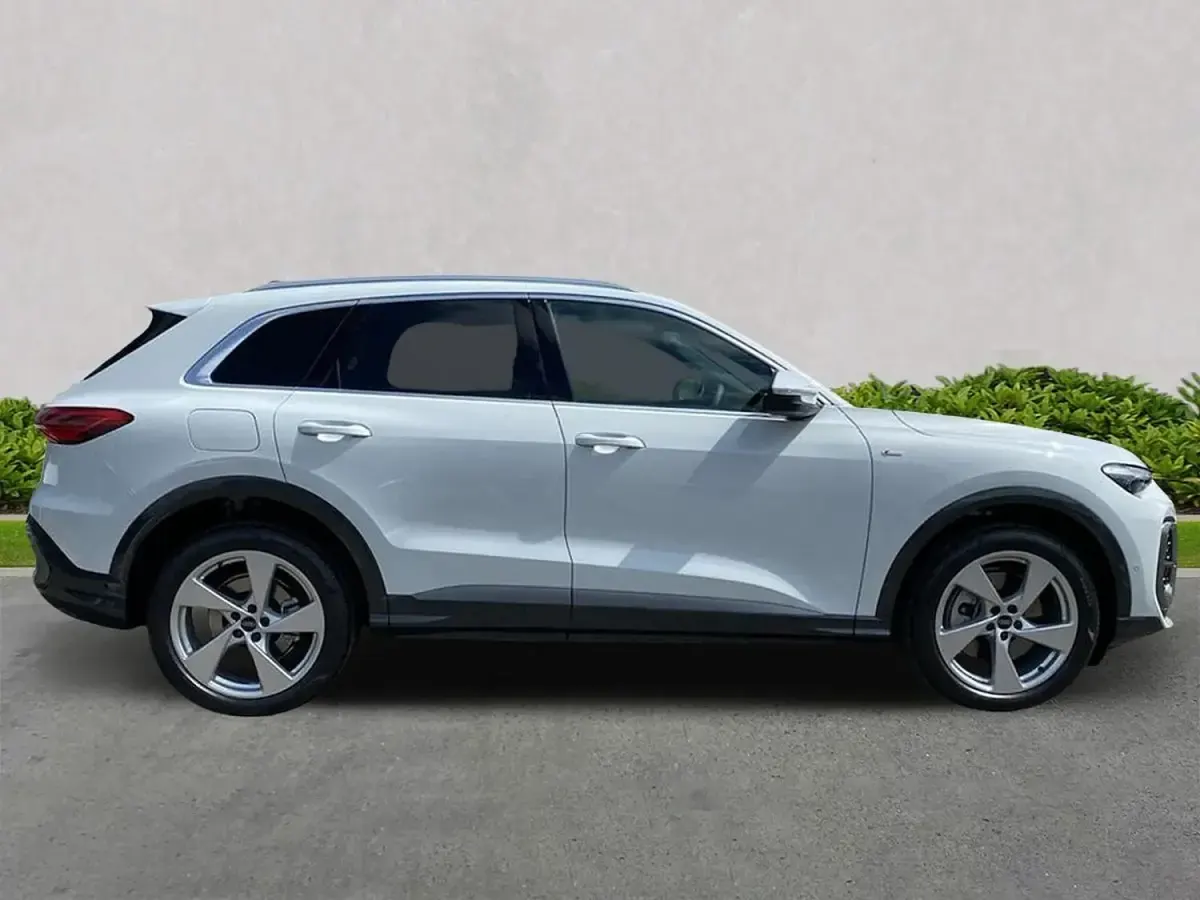 Nowe Audi Q5 S-Line 204 KM (150 kW) 2026 Biały SUV