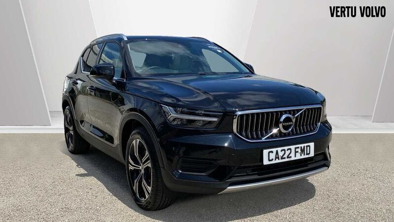 Black Used 2022 Volvo XC40 Inscription SUV | £31,299 (Expensive) - Image 1/4