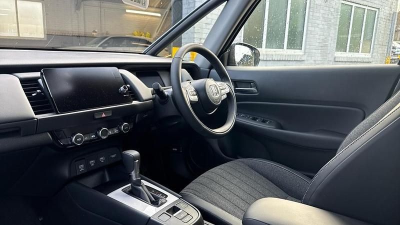 Used Honda Jazz Advance 122 HP (89 kW) 2025 Premium plus paint  sunlight white Hatchback