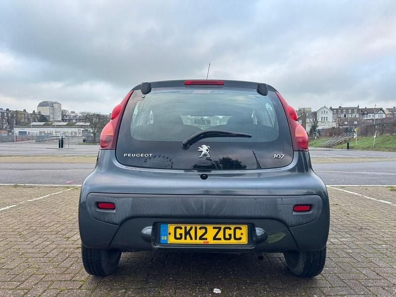 Used Peugeot 107 Active 68 HP (50 kW) 2012 Grey Hatchback