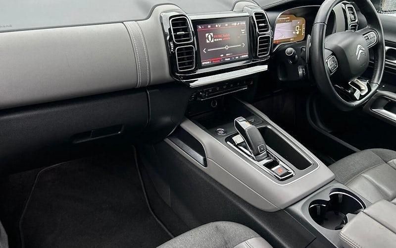 Used Citroën C5 Shine 131 HP (96 kW) 2022 Hatchback