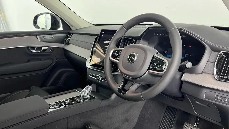 Novo Volvo XC90 Plus 449 HP (330 kW) 2026 Preto SUV