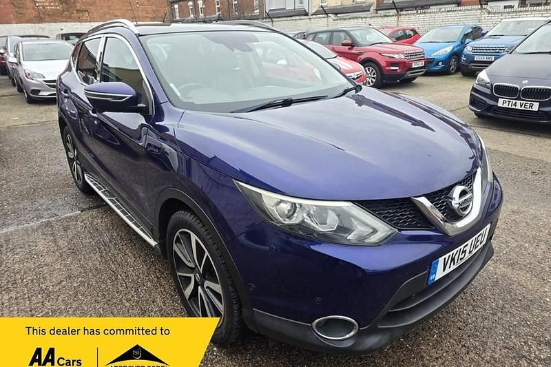 Used Nissan Qashqai Tekna 130 HP (95 kW) 2015 Blue SUV