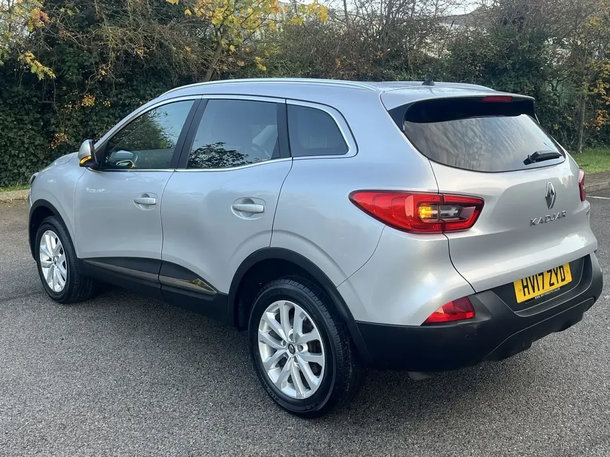 Used Renault Kadjar Dynamique 110 HP (80 kW) 2017 Silver SUV