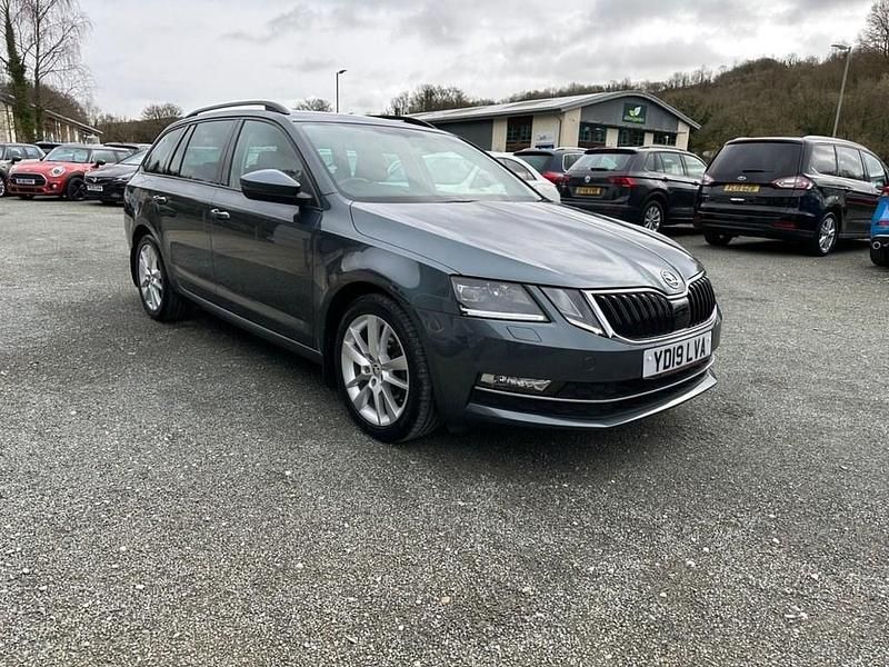 Used Skoda Octavia SE L 150 HP (110 kW) 2019 Grey Estate