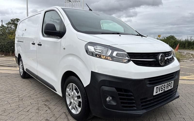 Used 2022 Vauxhall Vivaro Van | £14,940 (Fair price) - Image 1/4